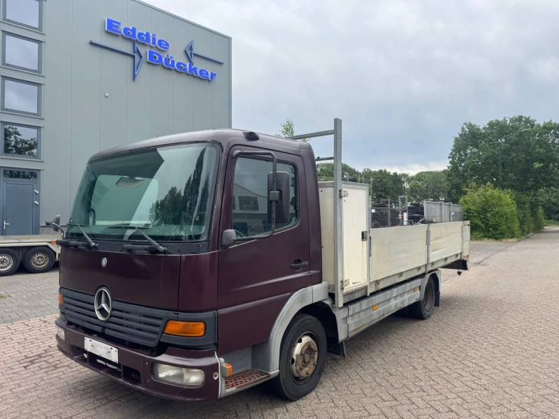Mercedes-Benz 2000 - 815 EURO 2 MANUAL / STEEL SUSPENSION imagem 1