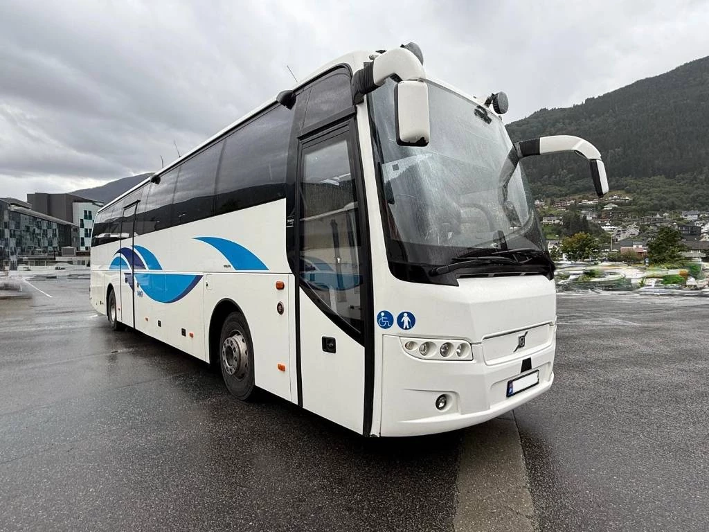 Volvo 2017 - 9500. 7 Units! Bild 1