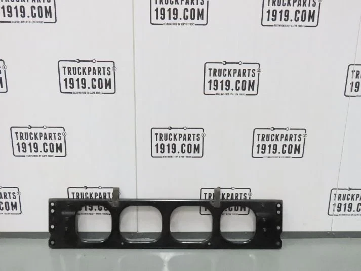 Volvo - Body & Chassis Parts Dwarsligger voorzijde Volvo image 1