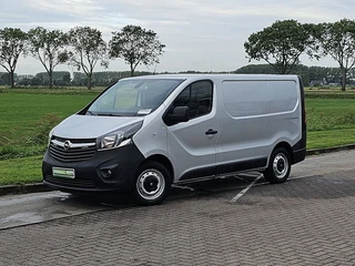 Opel Vivaro 2020 - 1.6 image 2 thumbnail