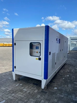 FG Wilson 2026 - P550-3 - 550 kVA Genset - DPX-16020 imagen 3 miniatura