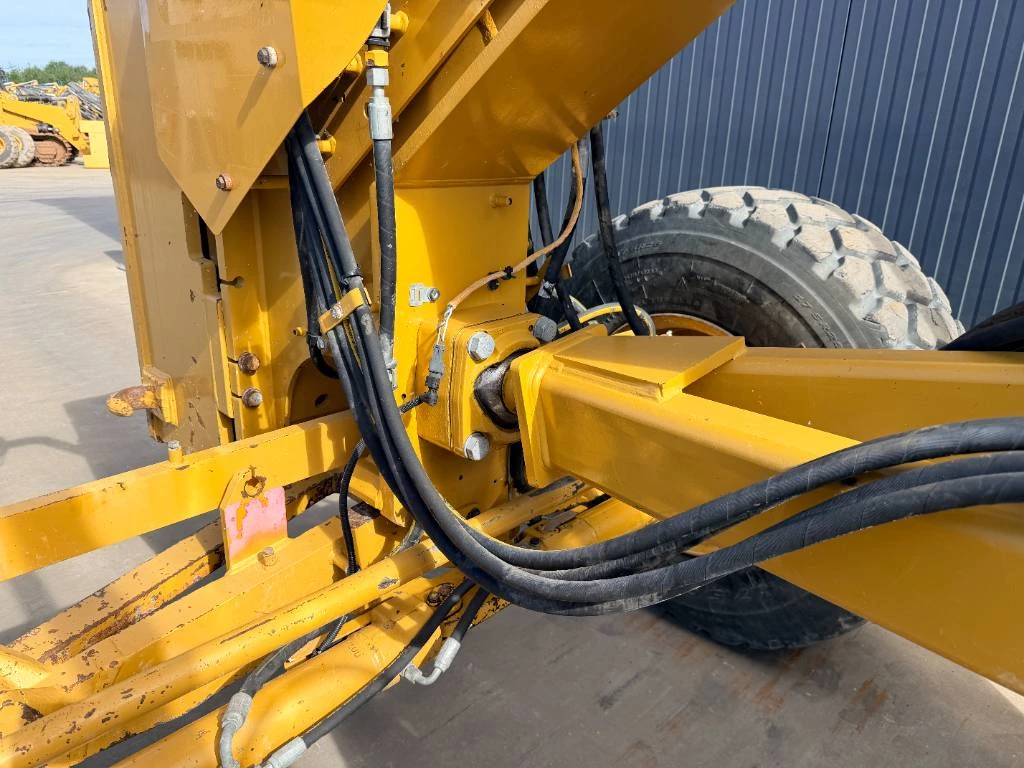 Cat 2014 - 140M2 afbeelding 17