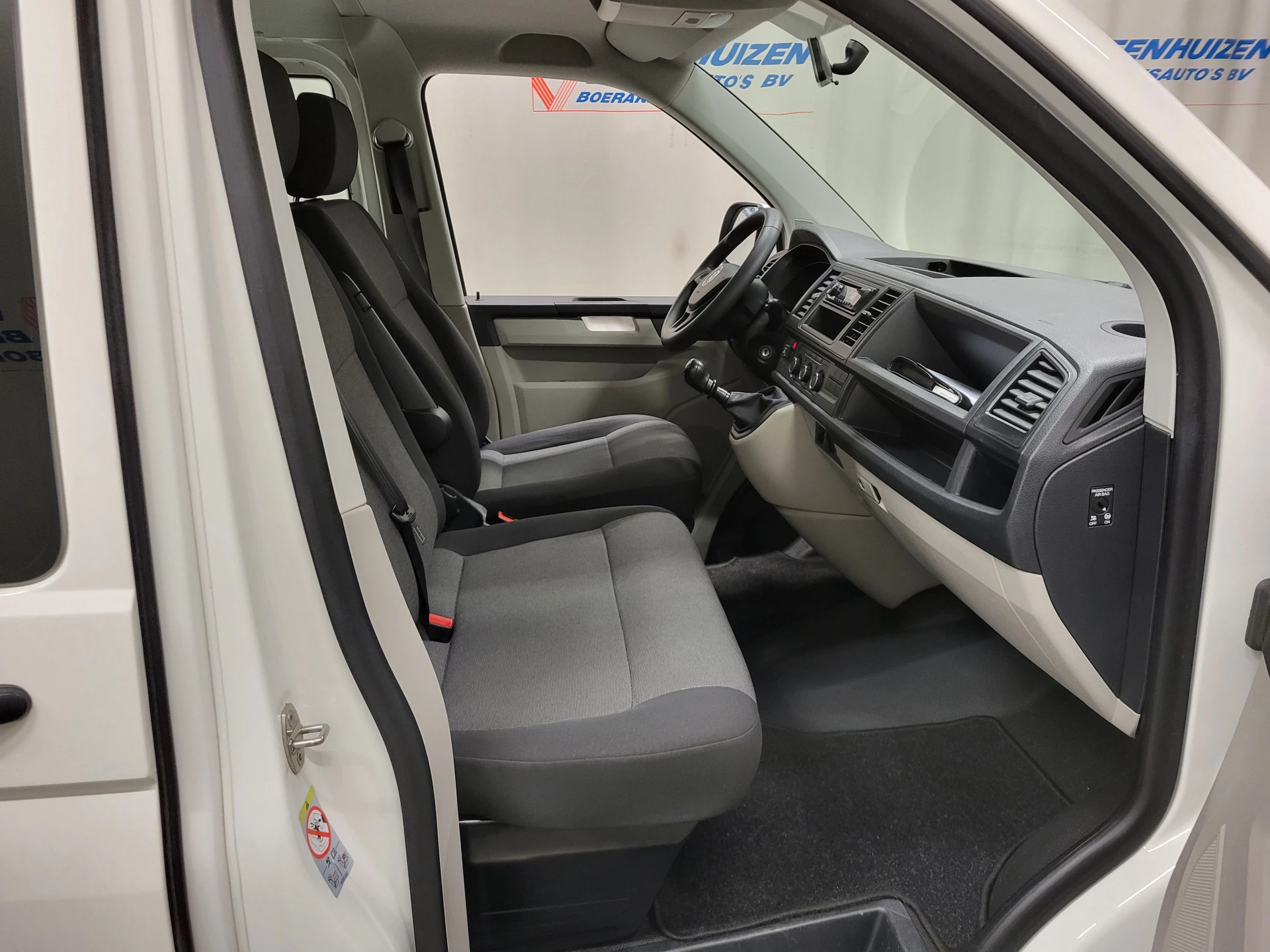 Volkswagen Transporter 2017 - Kombi 2.0TSI 9-Personenbus - Excl. BTW / BPM vrij Benzine! obrázek 16