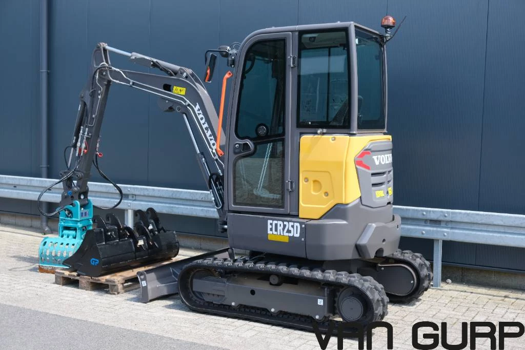 Volvo 2022 - ECR 25 D | 2022 | 694h | CW05 | Sorting Grapple image 8