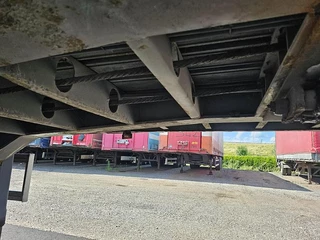Fruehauf ONCRK 22-110A | STEERING AXLE |CURTAINSIDER TRAILER | LOADING LIFT| DUTCH TRAILER. 2001 - N/A obrazek 15