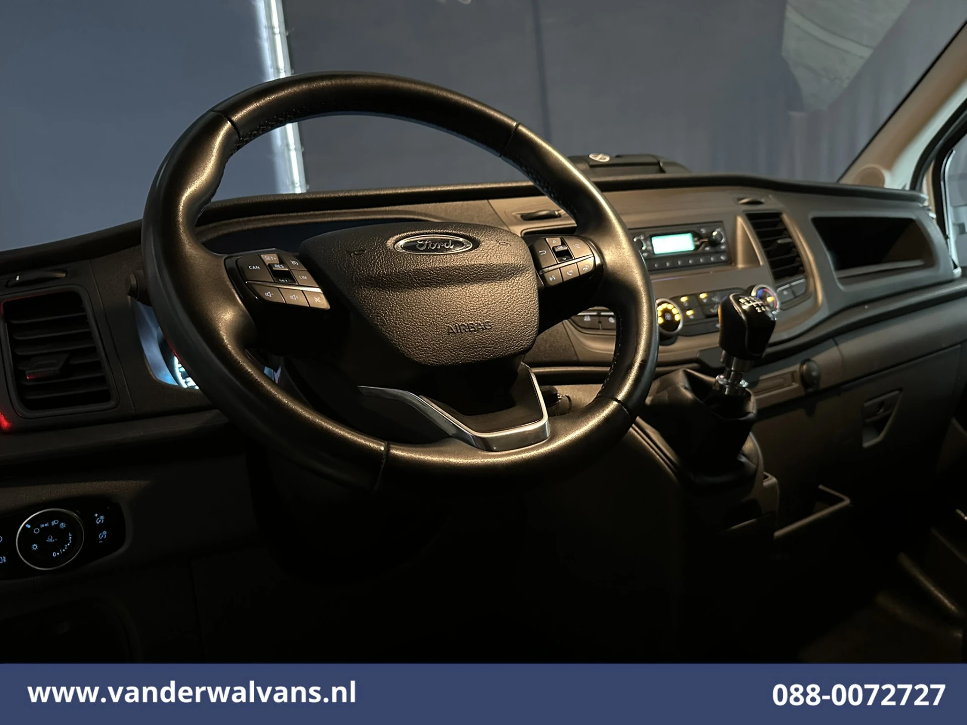 Ford Transit 2022 - 2.0 TDCI 161pk Bakwagen Laadklep Euro6 Airco | Cruisecontrol | Verwarmde voorruit изображение 15