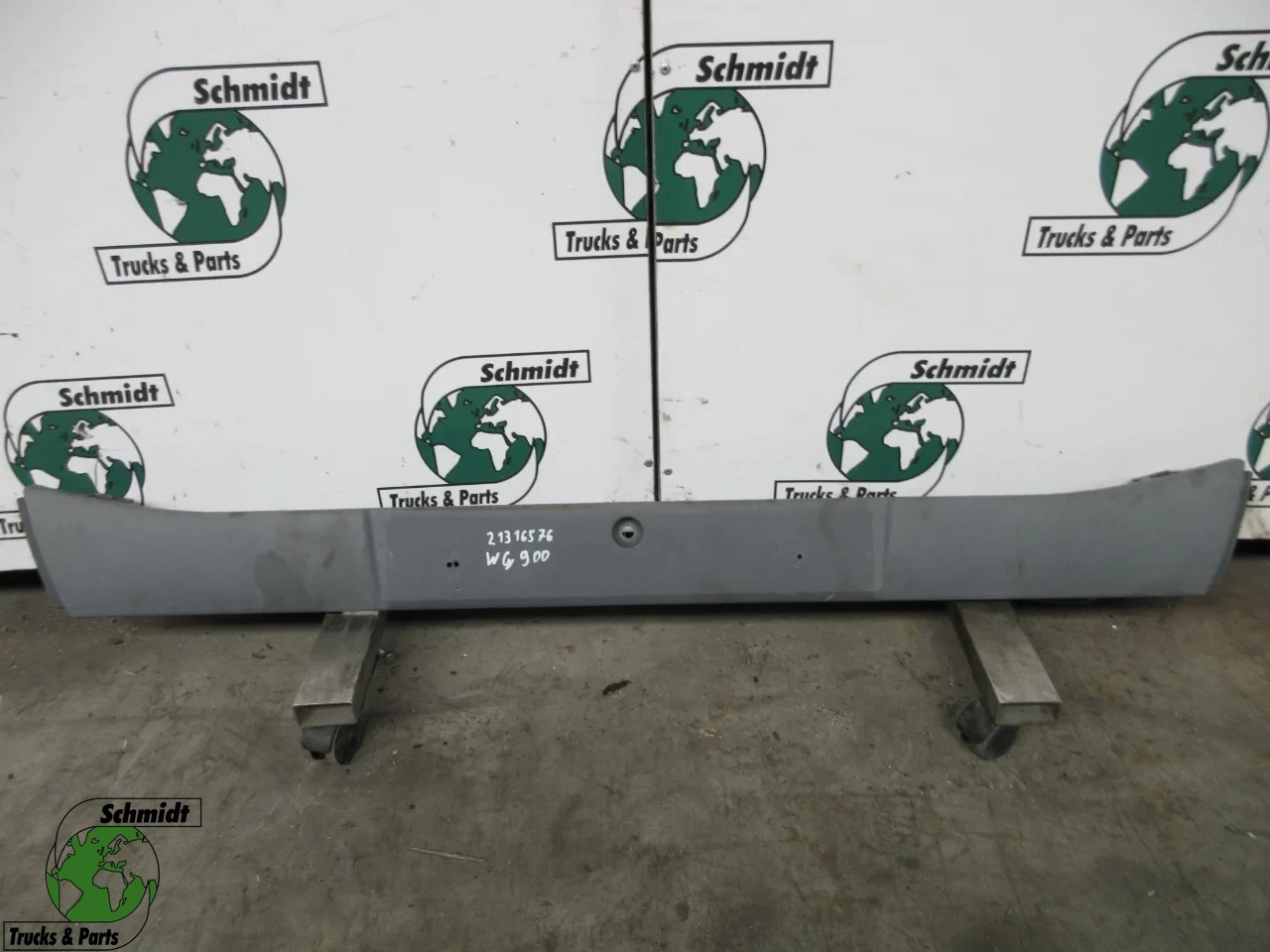 Volvo - 21316576 MIDDEN DEEL BUMPER FH 460 EURO 6 afbeelding 1