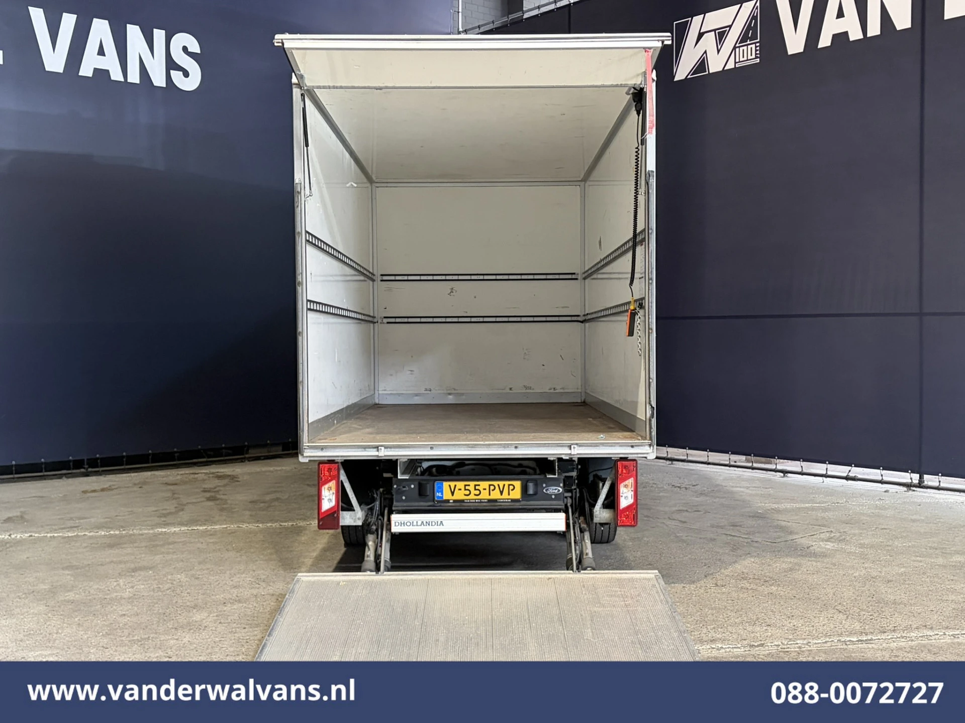 Ford Transit 2022 - 2.0 TDCI 130pk Bakwagen Laadklep Euro6 Airco | 1040kg laadvermogen | Cruisecontrol | Verwarmde voorruit imagen 2