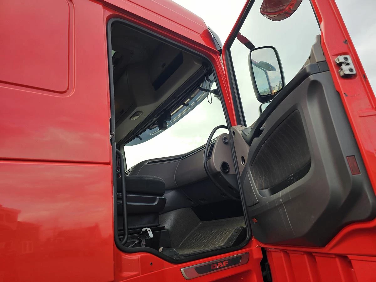 DAF XF 450 FTP - SPACECAB - TIPPER HYDRAULIC - COMPRESSOR - APK/TUV 22-07-2026 2019 obrázek 31