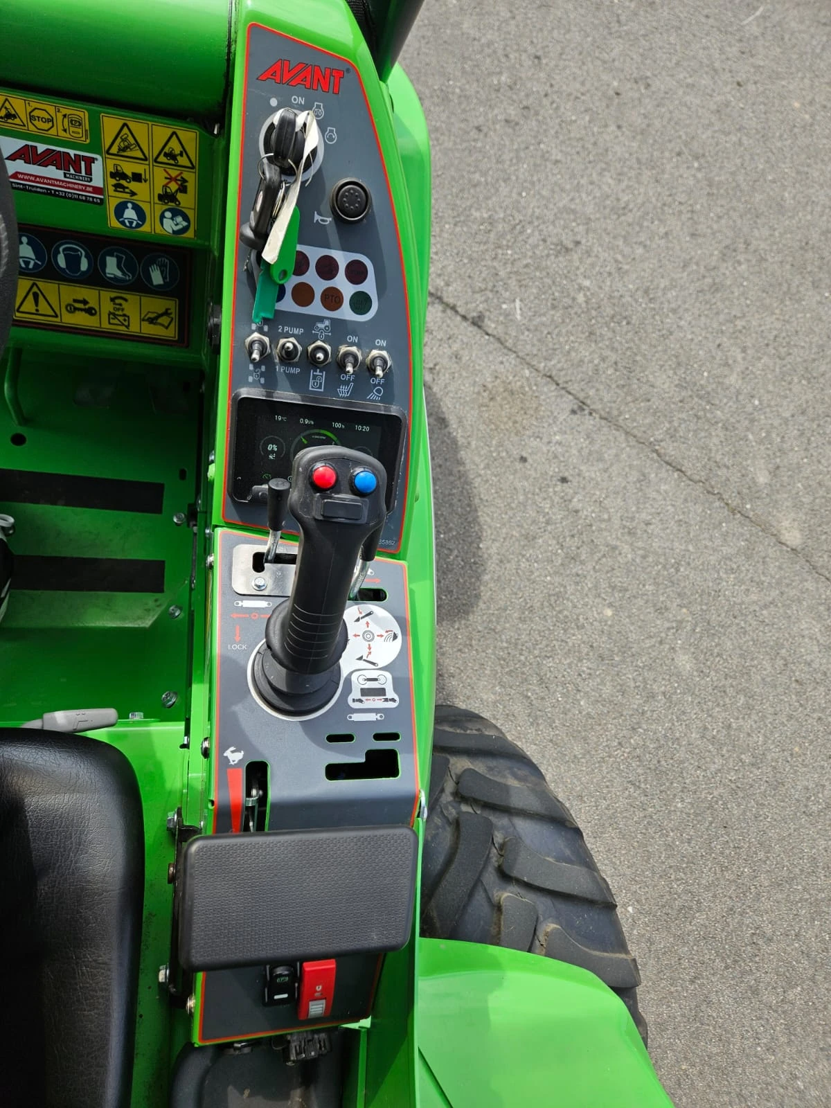 Avant 2025 - 755i TDL+ Mini-shovel afbeelding 21