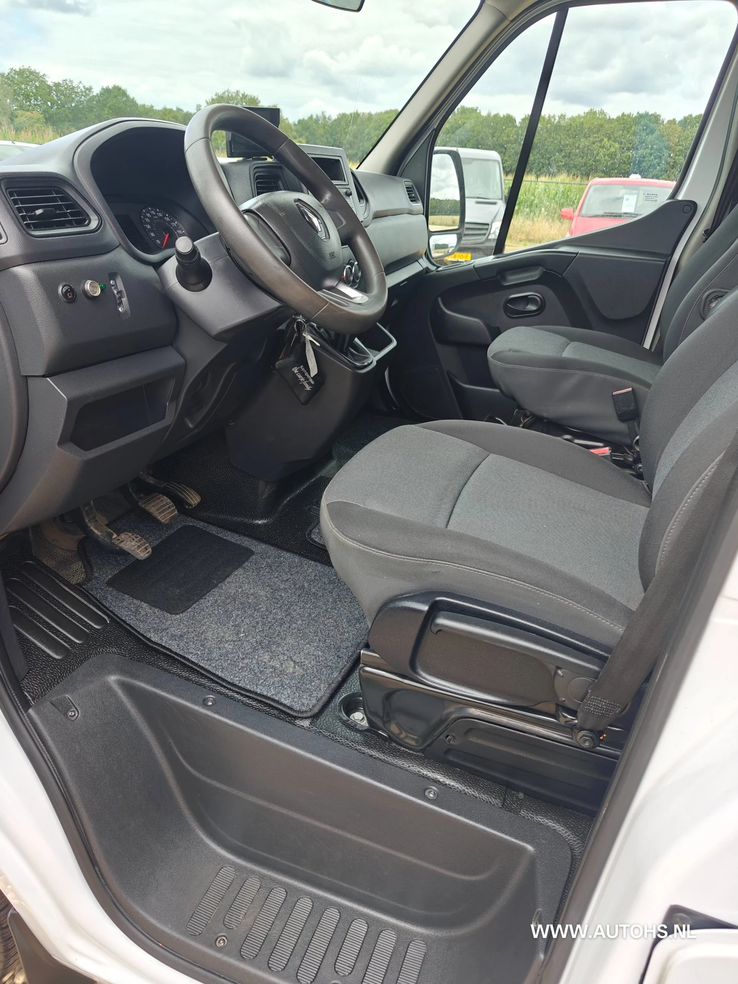 Renault Master 2020 - T35 2.3 dCi 135 L2H2+ werkplaats inrichting , Euro 6 , 1e Eig , 140 PK , Apk 4- 2027 , Camera , leuke bus. afbeelding 9