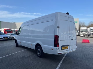 Mercedes-Benz Sprinter 2023 - 319 1.9 CDI / L4 H2 / RWD obrazek 16