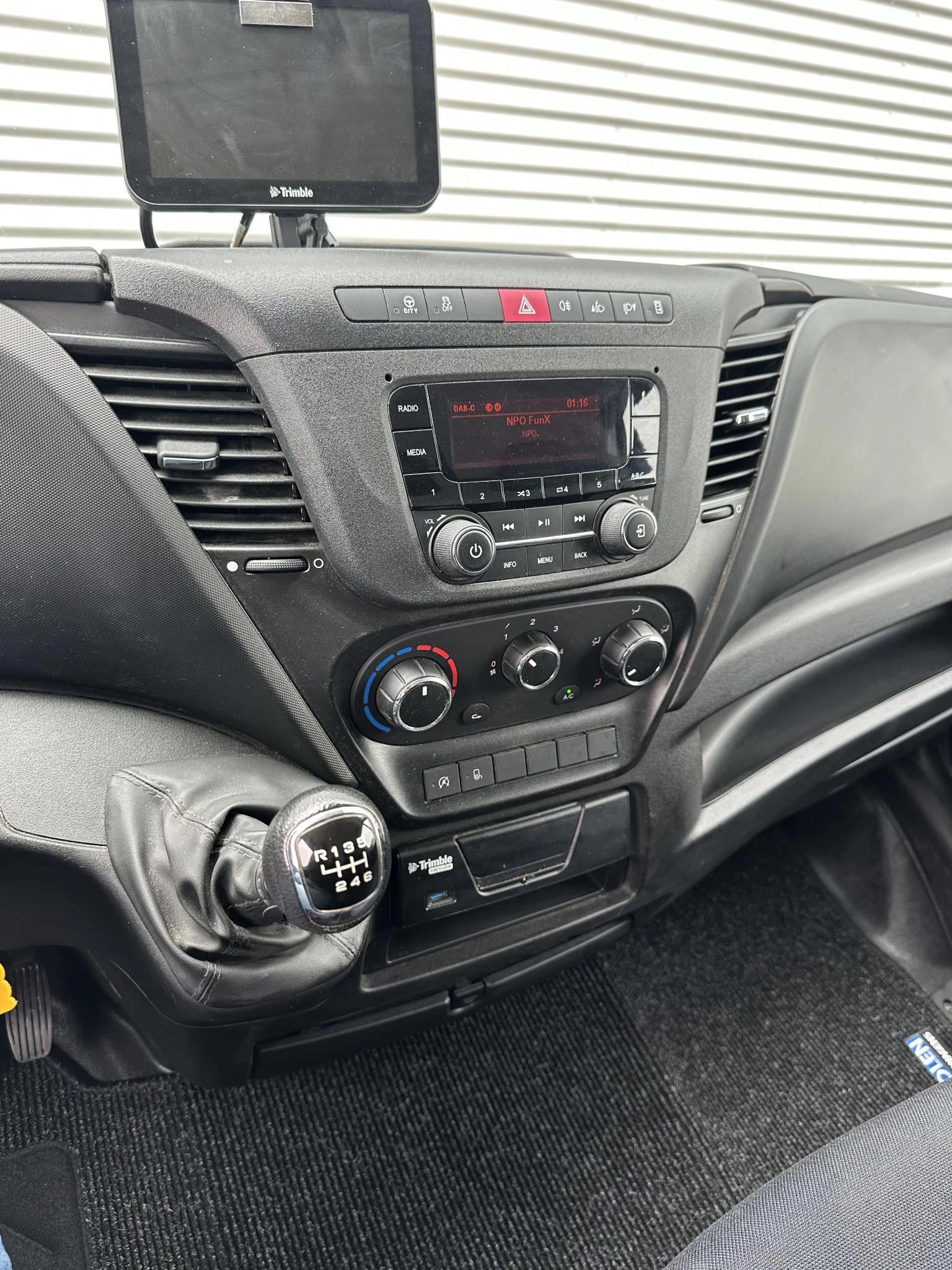 Iveco Daily 2021 - 35S14V 2.3 410L L4H2 SUPER LANG изображение 11