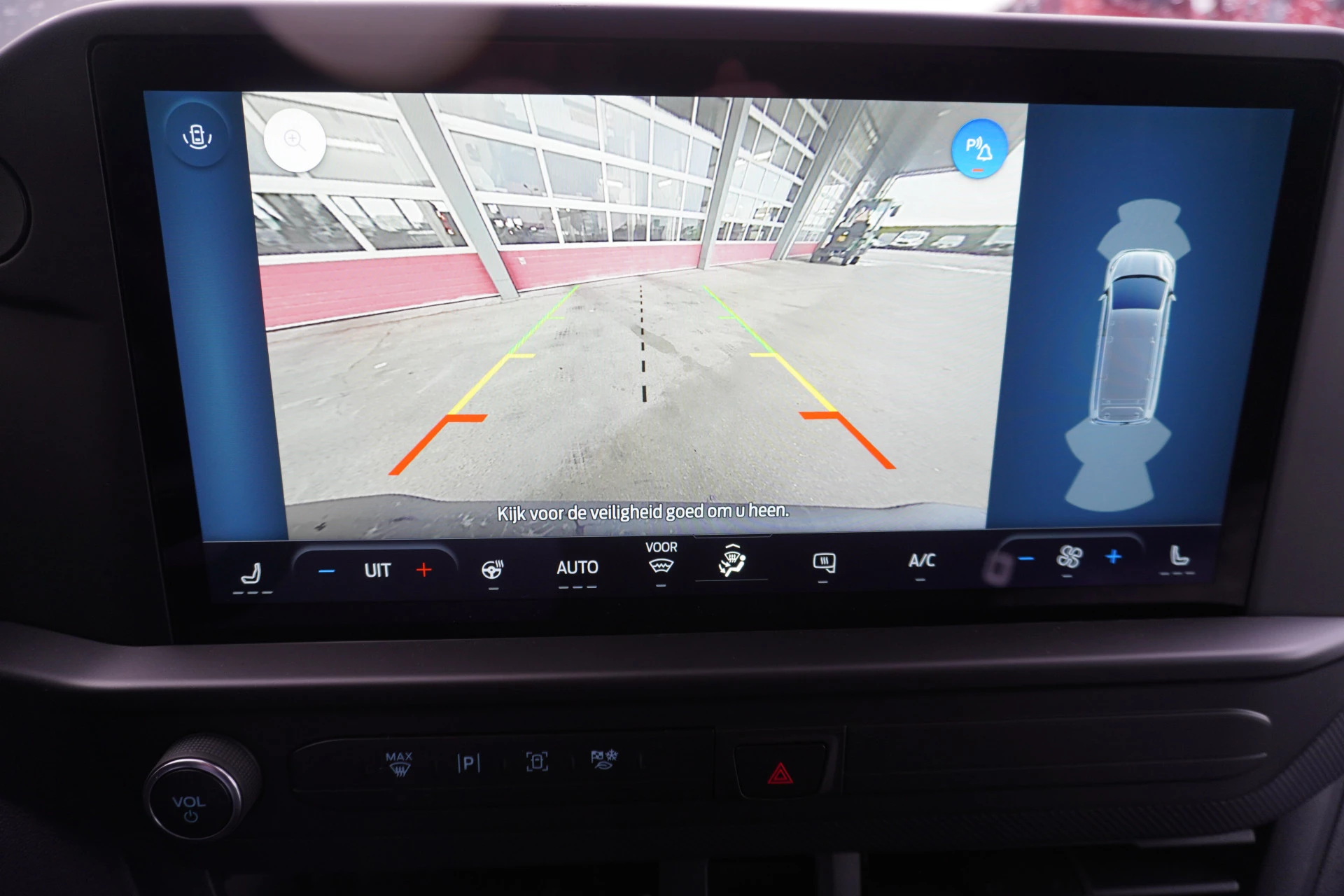 Ford E-Transit 2026 - Cust. 320L L2H1 Limited 65 kWh 160KW/218PK Automaat met POWERPACK imagem 16