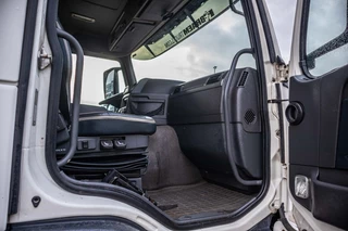 Volvo N/A 2010 - FM 330-6x2-E5+10 pneus/tires+intarder image 12