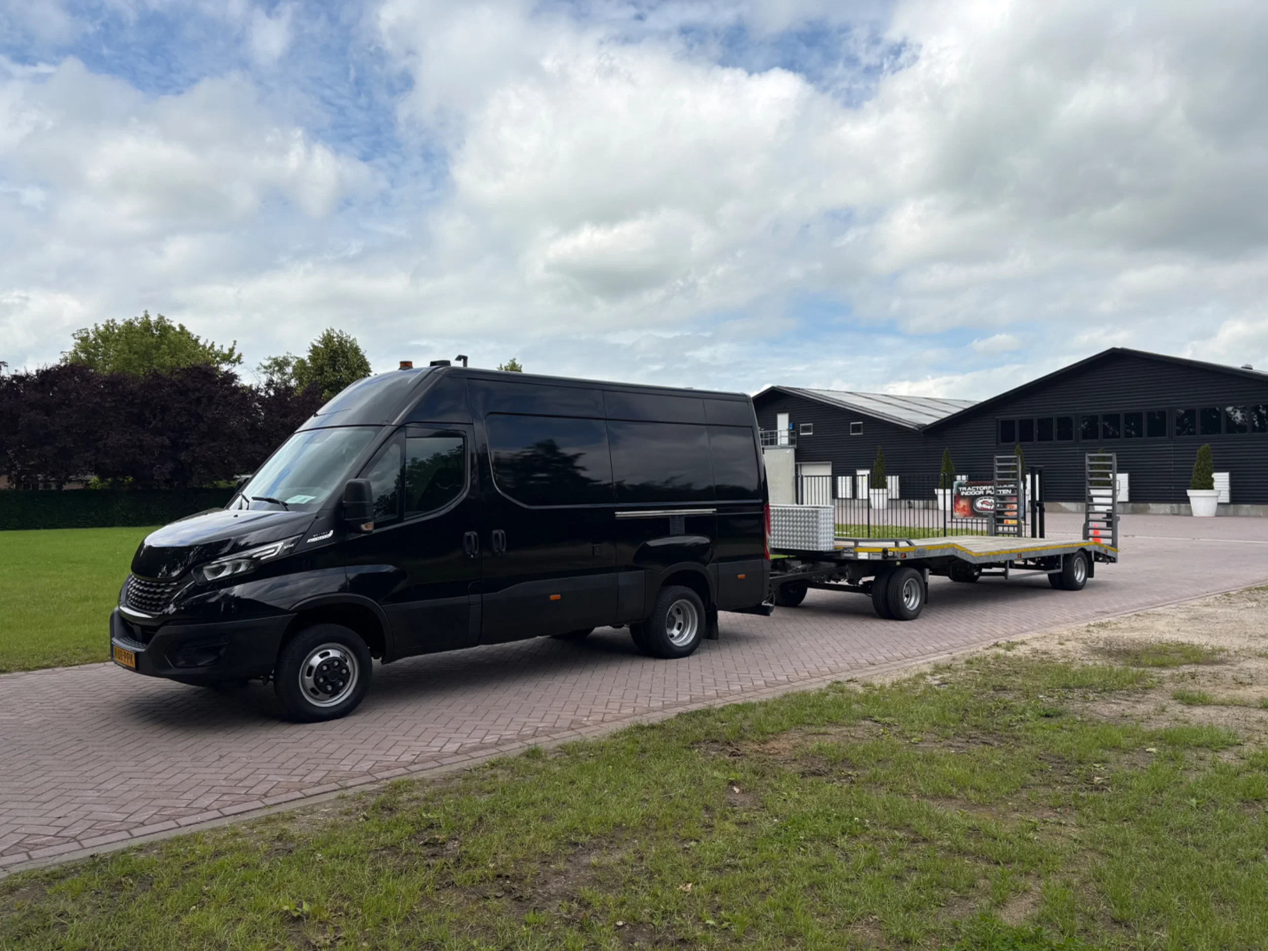 Iveco Daily 2020 - 50 C18 Hi Matic automaat lucht geremd 11.9 ton изображение 1