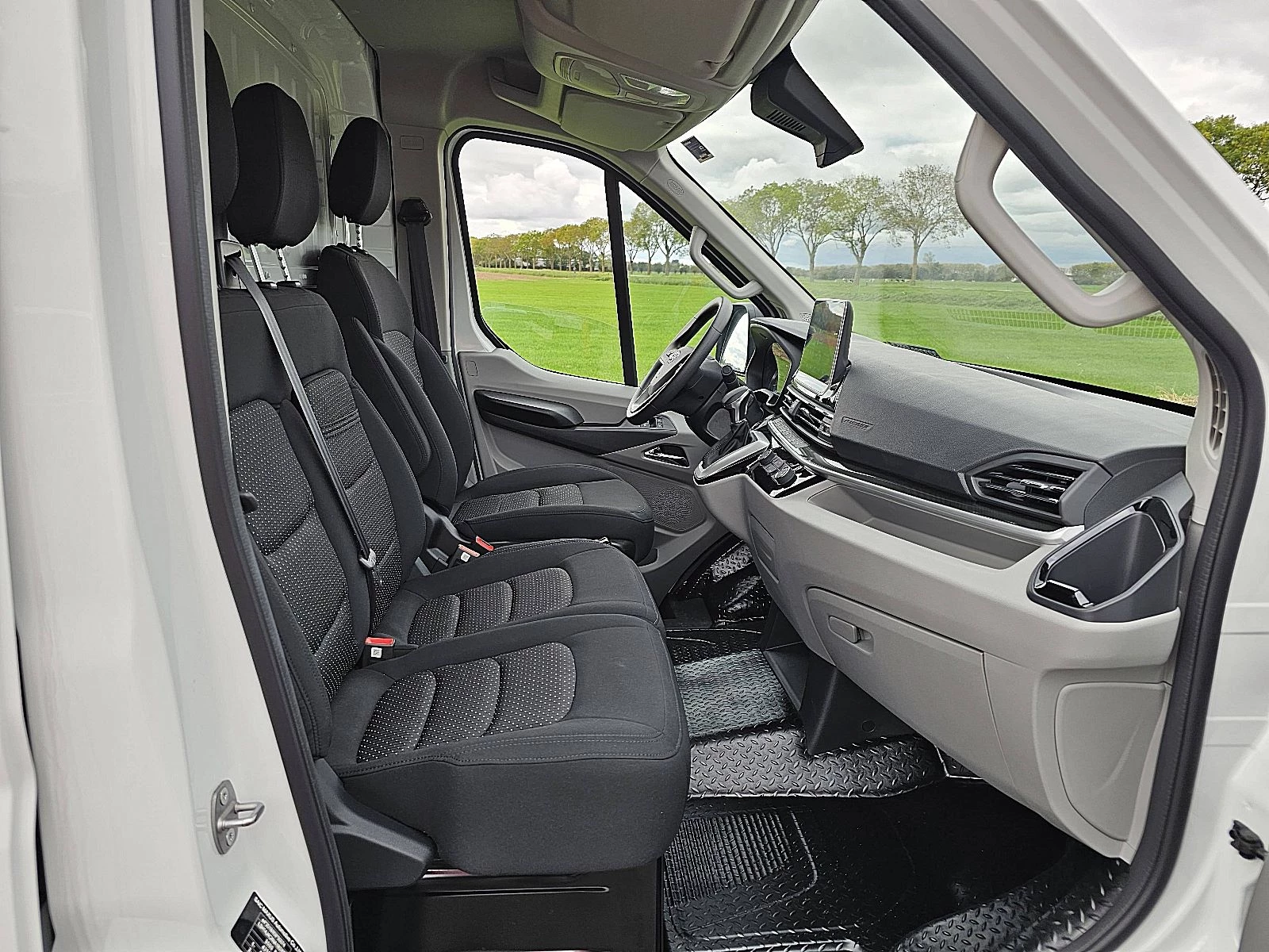 Maxus eDeliver9 2025 imagem 7
