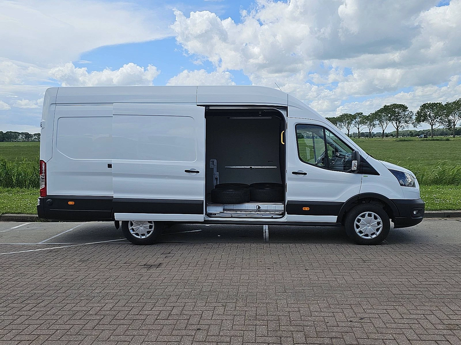 Ford Transit 2024 - 2.0 image 11