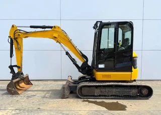 JCB 2018 - 48Z-1 - Hammer Lines / Quick Coupler te koop