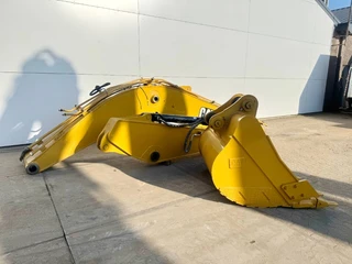 Cat 2024 - 323 BOOM + STICK + BUCKET (BRAND NEW) obrázek 2 náhled