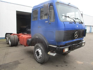 Mercedes-Benz N/A 1990 - 2435 ,V8 , Bi Turbo, 6x2 , Spring Suspension, Airco image 4