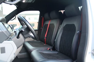 Volkswagen Transporter 2021 - 2.0 TDI L2H1 28 Bulli 150pk - 20 Inch - Camera - Trekhaak - Leder - ACC - LED - Rijklaar immagine 19