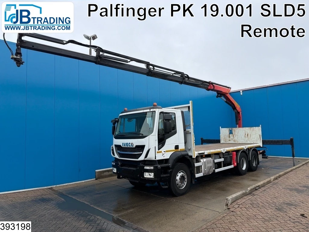 Iveco Trakker 2018 - 360 6x4, EURO 6, Palfinger, Remote, Steel suspension afbeelding 1