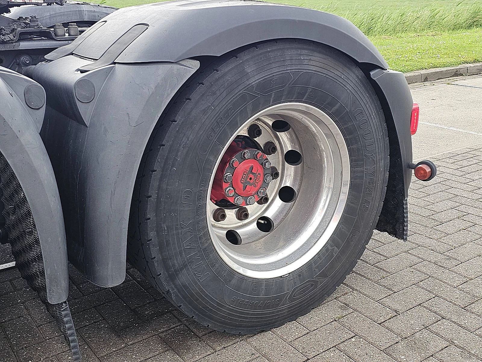 DAF XF480 2018 image 16