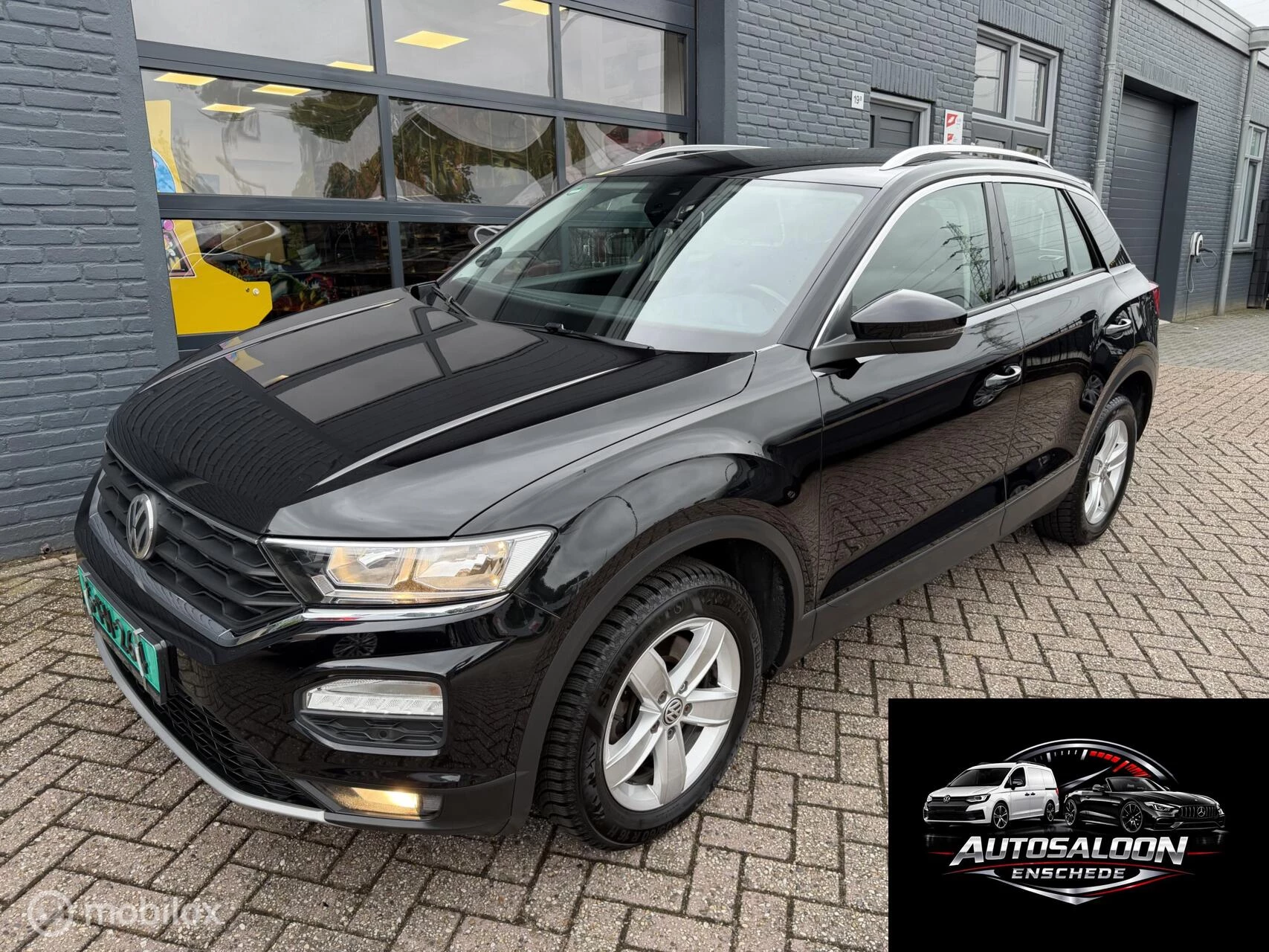 Volkswagen T-Roc 2017 - 1.0 TSI Style 12-2017 162.000 km Airco PDC afbeelding 1