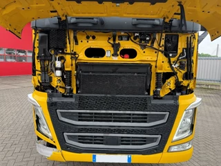 Volvo FH 2020 - FH4-420 / ENGINE RUNNING / RETARDER / !!ONLY:129957 KM!! / LIFT+LENKACHSE / HYDRAULICS / AUTOMATIC / EURO-6 / 2020 bild 6