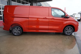 Ford Transit Custom 2024 - 320L 2.0 TDCI 136PK L2H1 Limited obrazek 3
