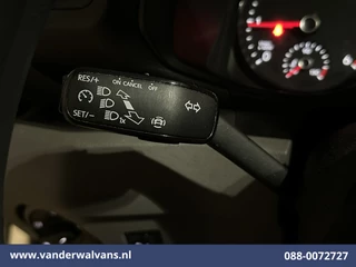 Volkswagen Crafter 2022 - 2.0 TDI 141pk L3H3 L2H2 Euro6 Airco | Camera | Apple Carplay | Massagestoel | Cruisecontrol image 6