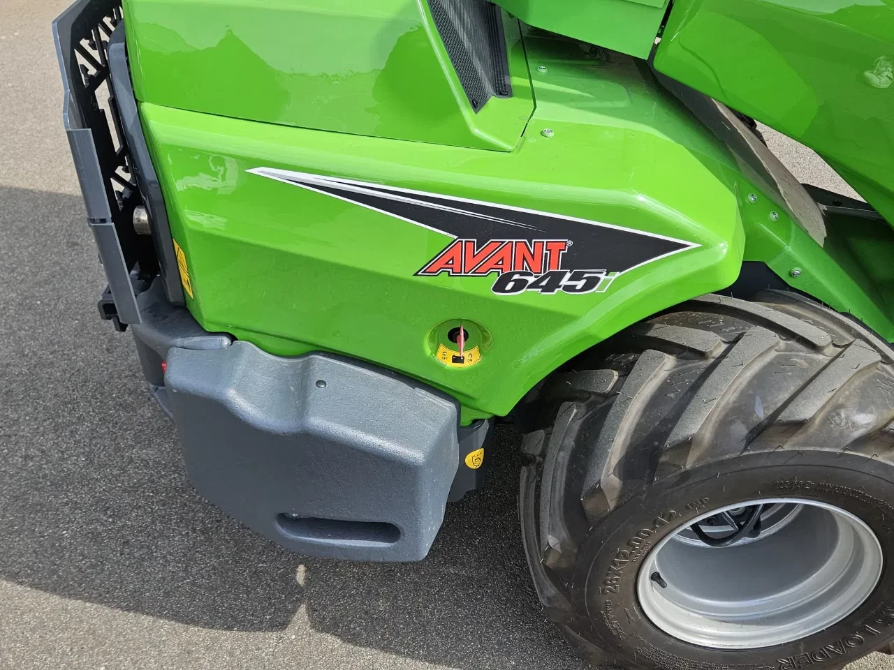 Avant 2025 - 645i Rental mini-shovel afbeelding 14