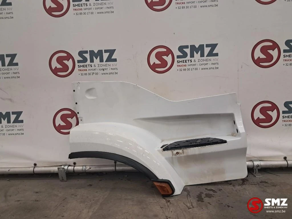 Mercedes-Benz 2014 - Occ opstapbak rechts Mercedes image 1