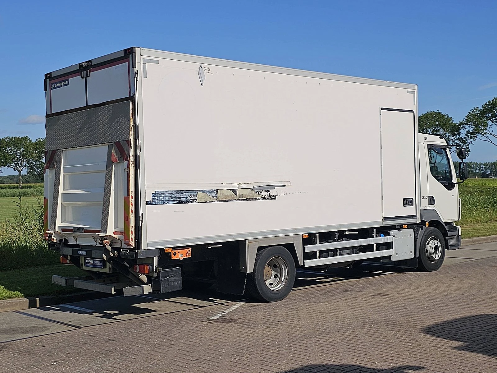 Volvo 2017 - FL 210.14 obrázek 3