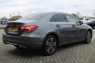 Mercedes-Benz A-Class 2020 - 250e AUT8 Premium LEDER CARPLAY WIDESCREEN SFEER CAMERA изображение 13