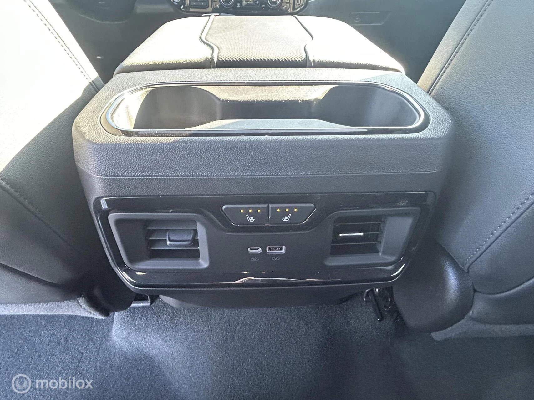 Chevrolet Silverado 2024 - USA ZR2 6.2 V8 image 29