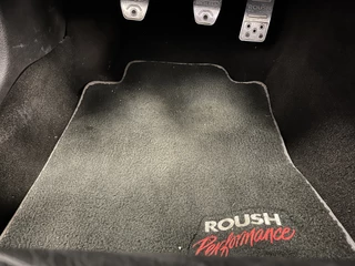 Ford Mustang 2006 - Convertible 4.6i V8 GT 335PK Roush Limited Nr. 05-2218 zdjecie 48