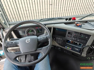 Volvo FM 330 2015 - N/A image 8