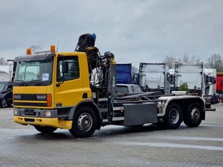 DAF CF 2002 - 250 6x2*4 - Hooklift - HIAB 102 Crane - Manual gearbox - Steering axle - Euro 3 image 29