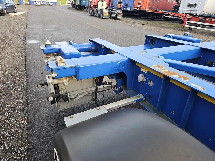 Van Hool A2C001 container CHASSIS -55 foot - 2 X 20 FOOT 45 ft 40 ft. -BPW DISC.-steering axle- 2 pieces -financiering mogelijk 2020 image 27