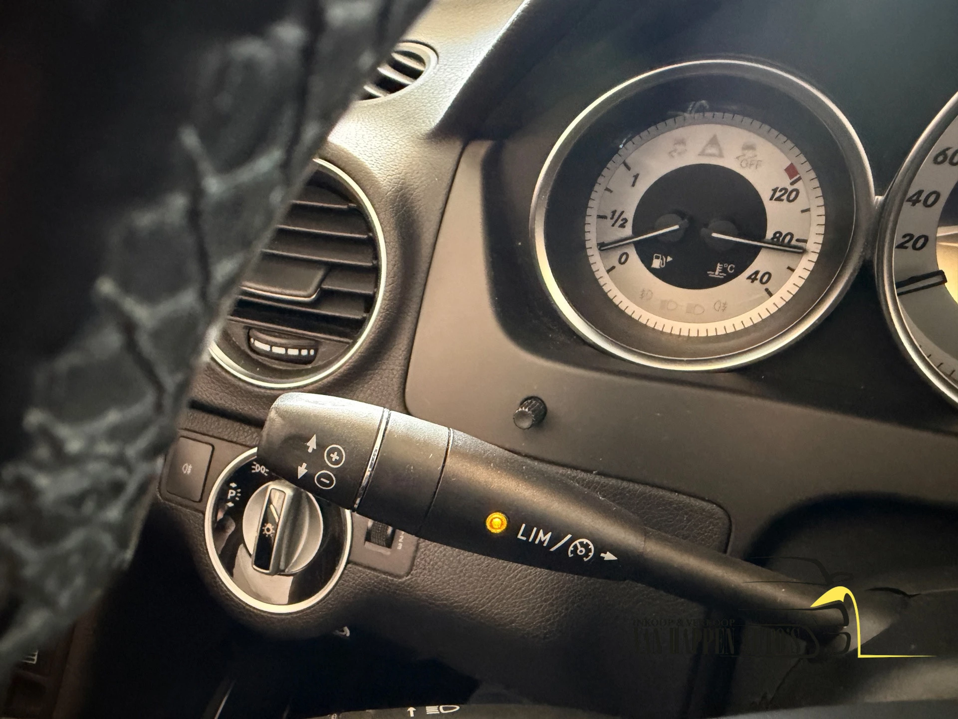 Mercedes-Benz C-Class 2012 - 180 Avantgarde / 141106 KM / APK 4-2027 image 24