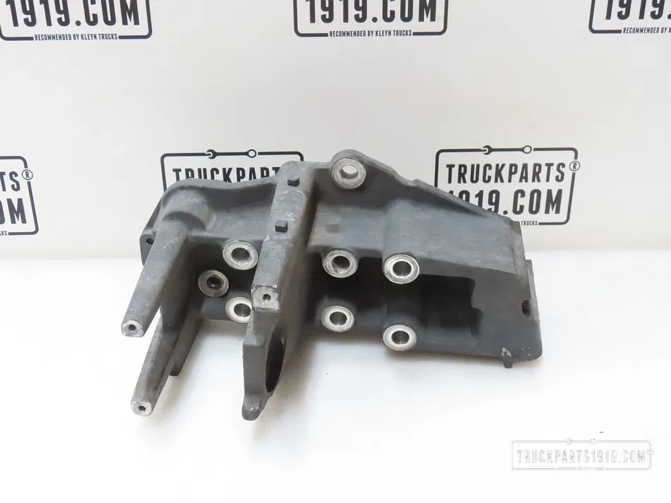 DAF - 1456931 Bumpersteun Re. CF afbeelding 1