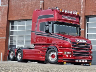 Scania T 2017 - T730 V8 Longline 6x2 - Show truck - Custom in- and exterior - New paint - New interior bild 35