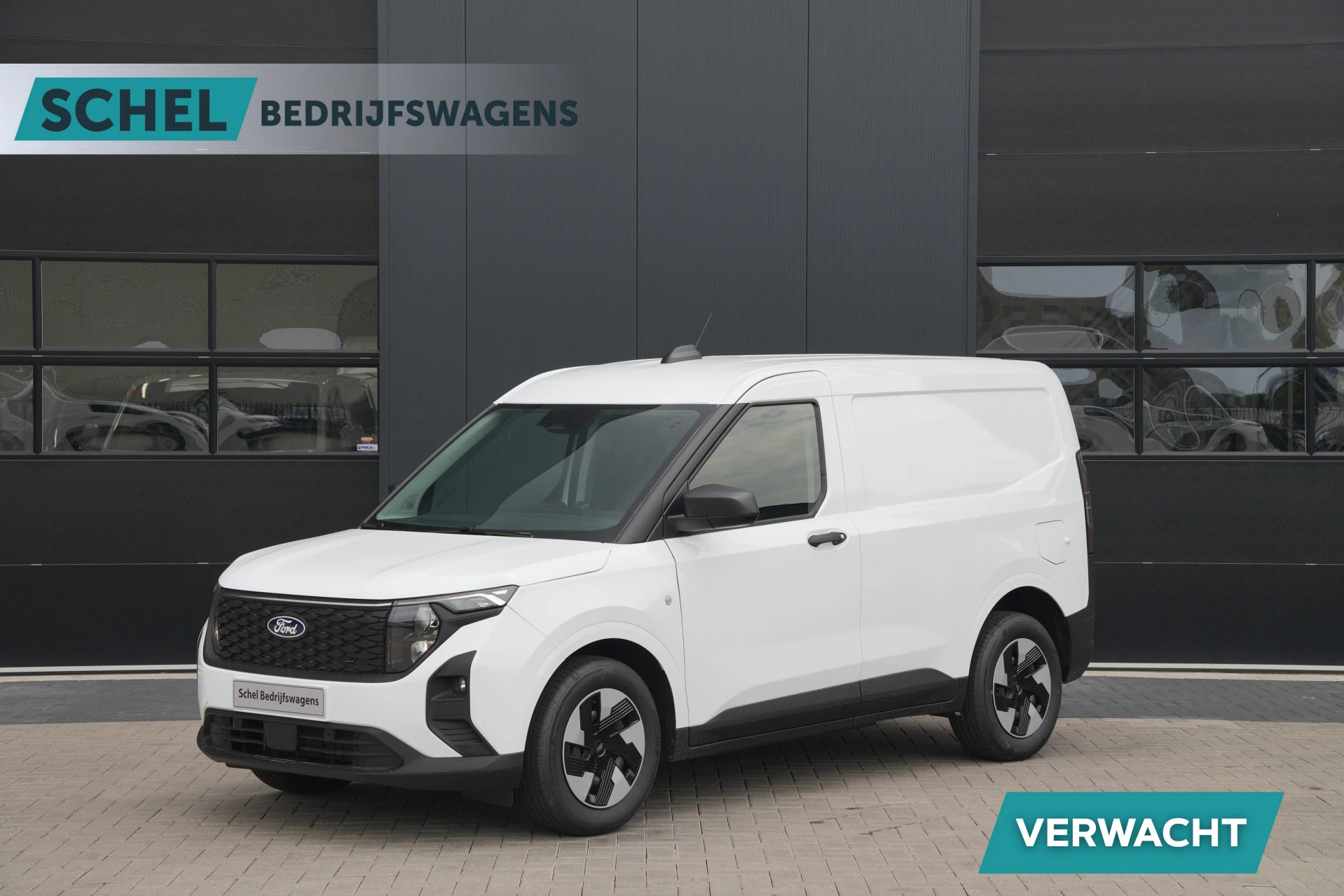 Ford E-Transit Courier 2026 - Trend 46 kWh 136pk - Trekhaak - Vloerplaat - Camera - Cruise - Carplay/Android - Rijklaar image 1