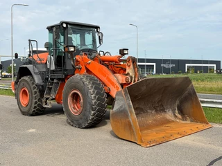 Hitachi ZW220-5B 2016 - N/A obrazek 7