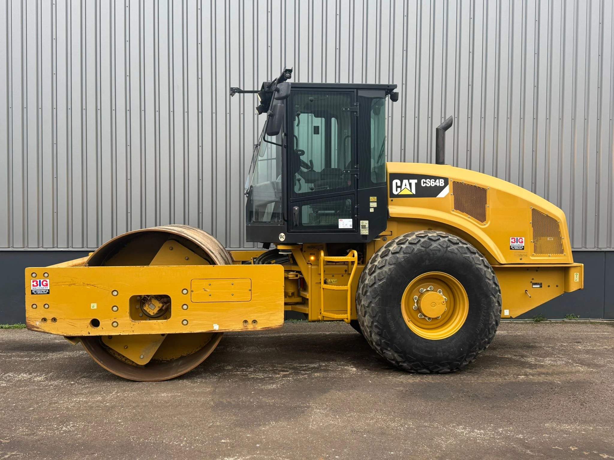 Caterpillar CS64B 2018 obrázek 1