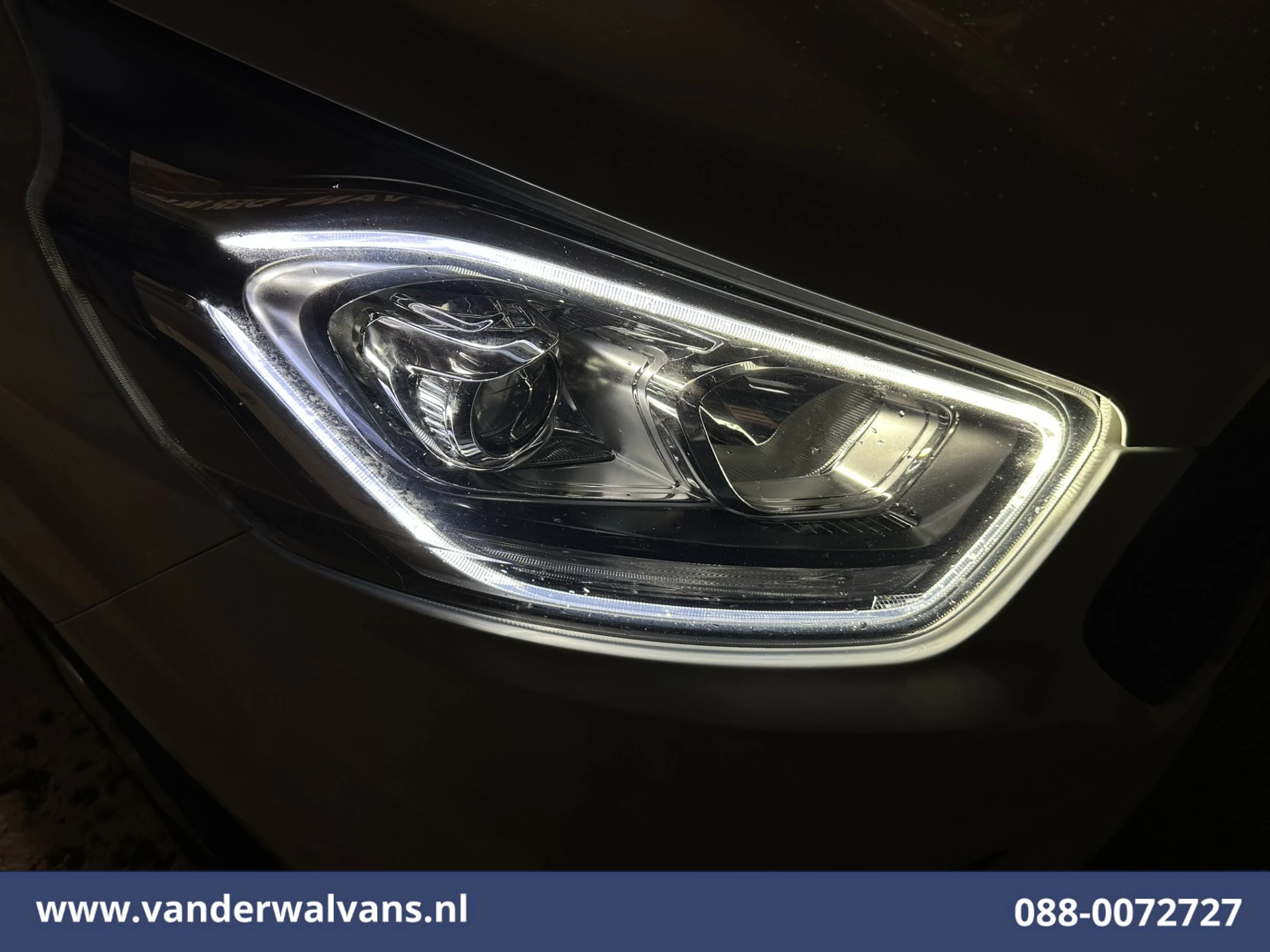 Ford Transit Custom 2023 - 2.0 TDCI 131pk L2H1 Euro6 Airco | Apple Carplay | Stoelverwarming | LED | Cruisecontrol zdjęcie 5
