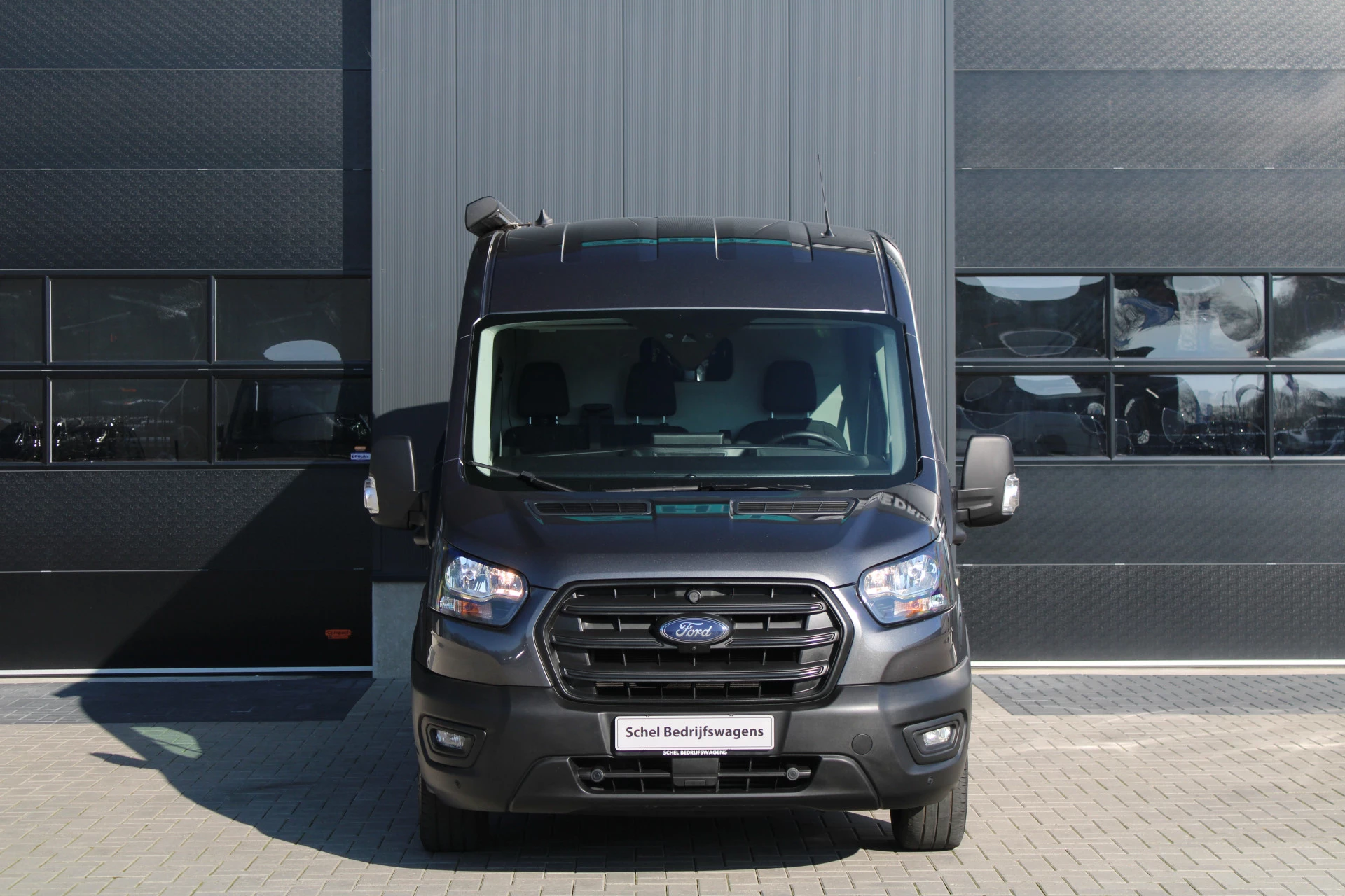 Ford Transit 2023 - 350 2.0 TDCI L3H2 Trend 130pk - Camper/Grijs Kenteken - Blind Spot - ACC - Trekhaak - Stoelverwarming - Luifel - Rijklaar zdjęcie 2