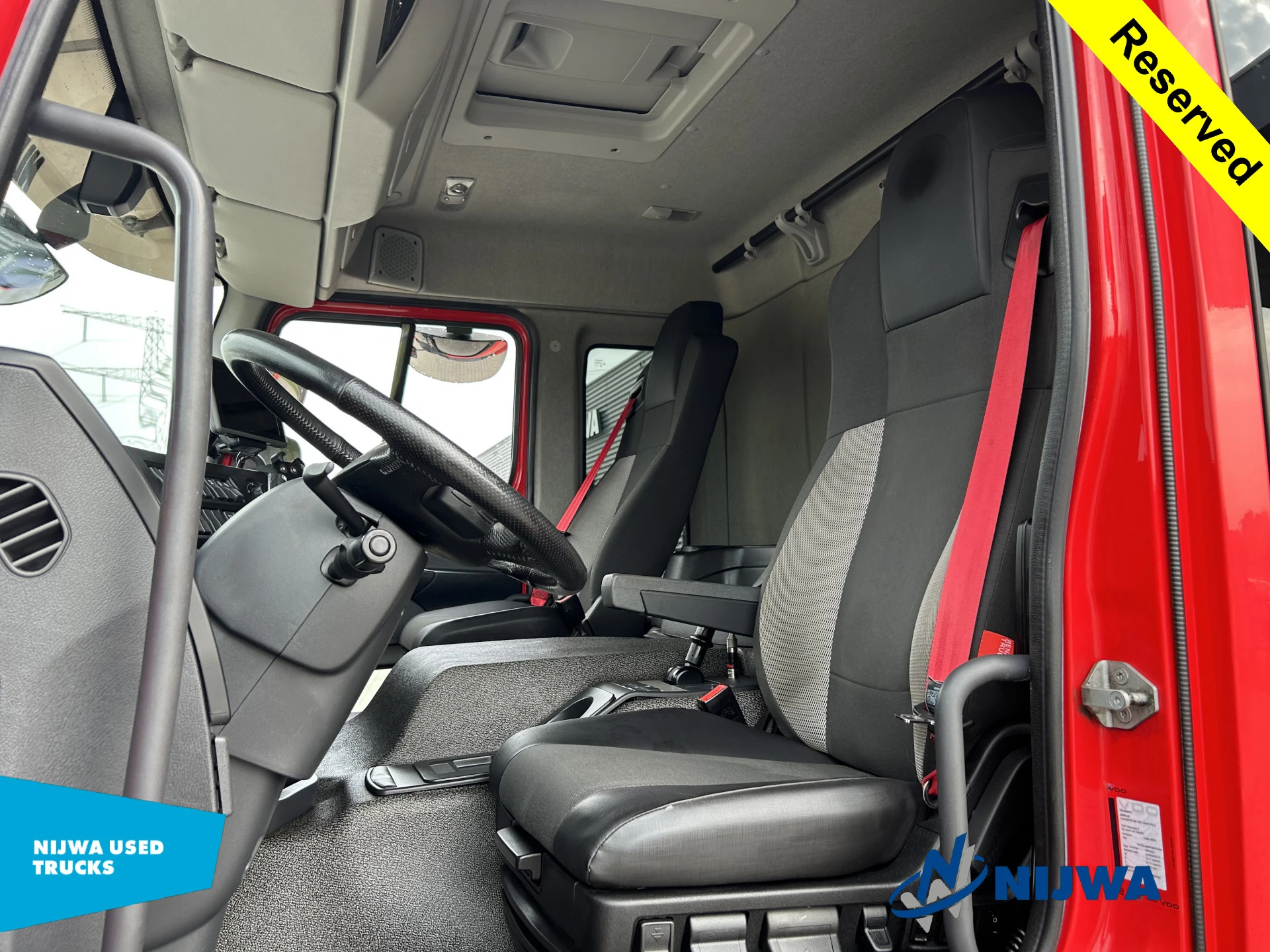 Renault D WIDE 280 4x2 Low mileage + Laadklep 3000 KG 2017 afbeelding 10